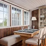 Ferienhaus 4 Bedroom Gorgeous In