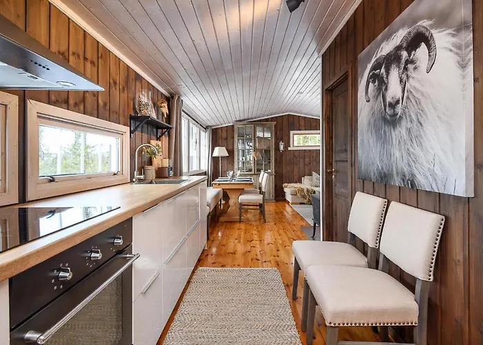 4 Bedroom Gorgeous In Prázdninový dům Sjusjoen