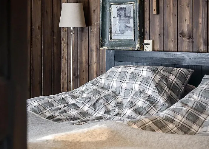 4 Bedroom Gorgeous In Nyaraló Sjusjøen